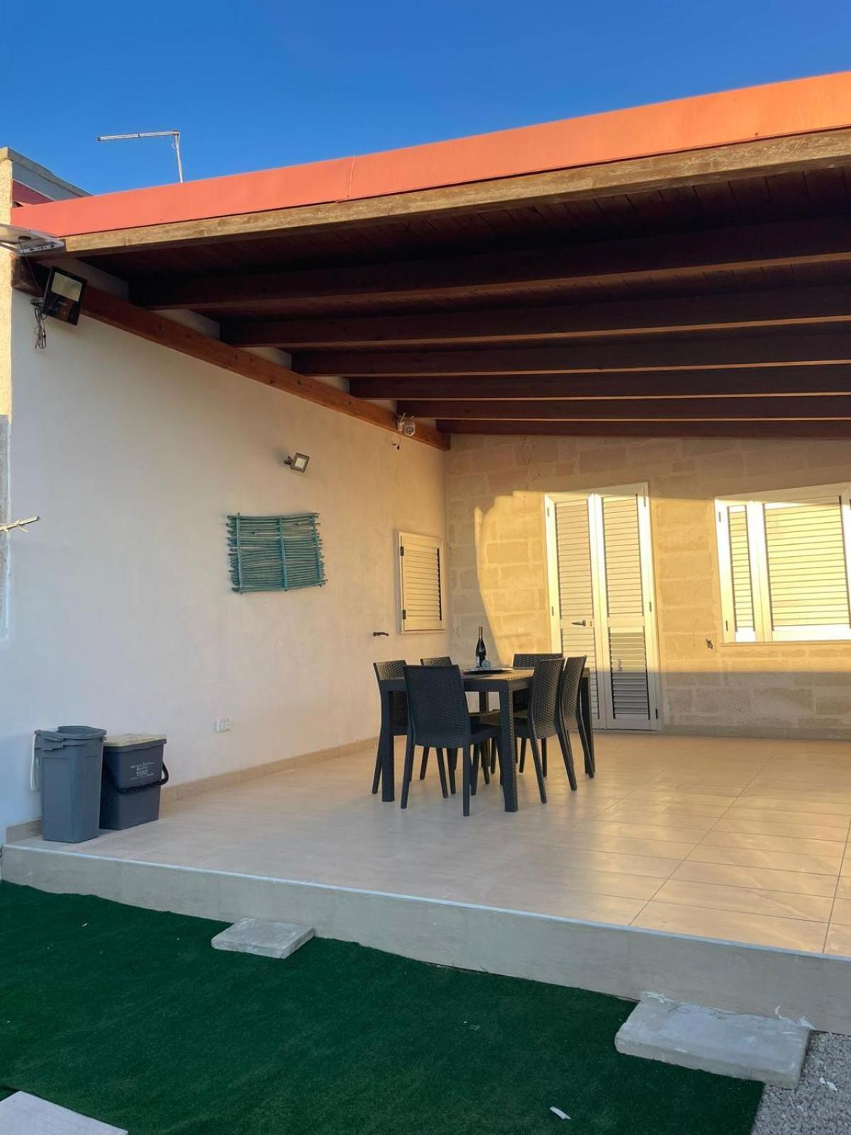 Lu Sole, Lu Mare E Lu Ientu Villa Torre Lapillo Dış mekan fotoğraf